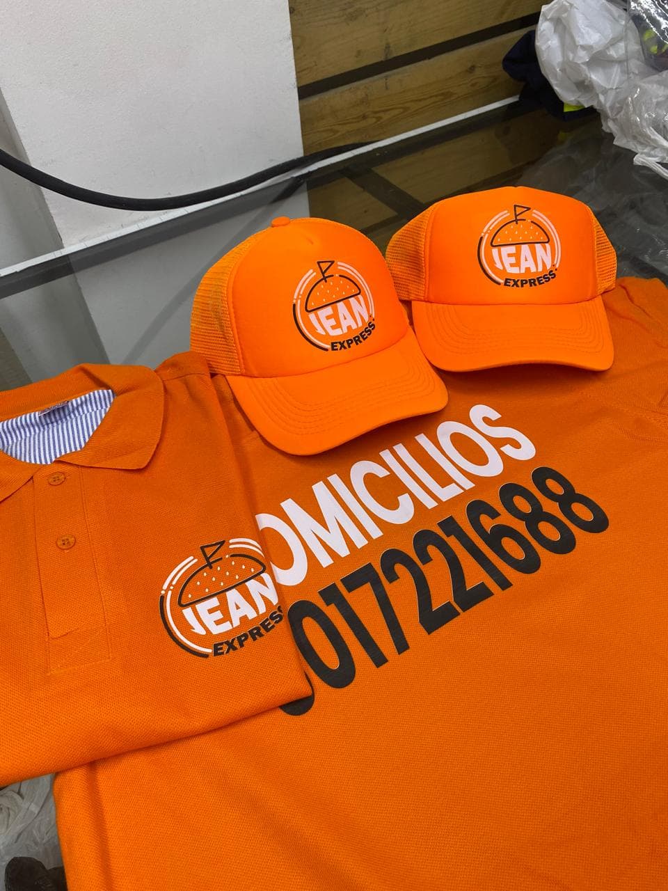 Combo suéter + gorra estampado en dtf